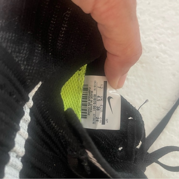 NIKE Womens running shoes - Picture 5 of 6